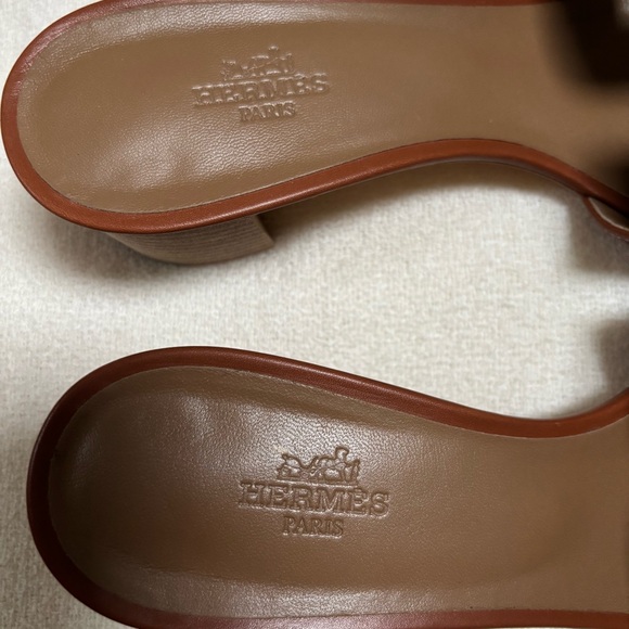 HERMES Oasis Sandal - Picture 6 of 15